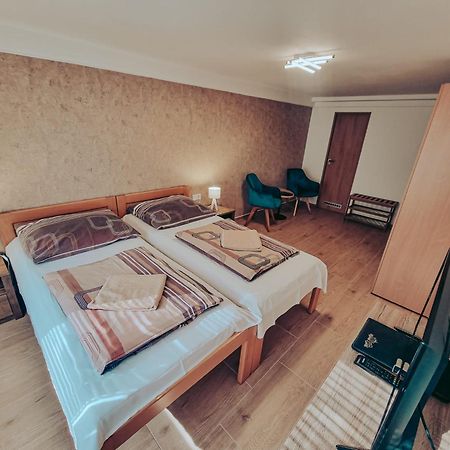 Ubytovani U Parku Lednice Exterior foto