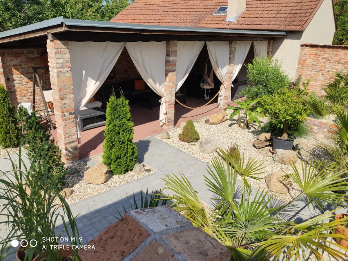 Ubytovani U Parku Lednice Exterior foto